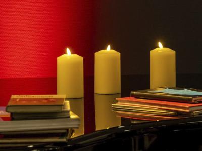 Julestemning i Blå Sal på Flensborg Bibliotek